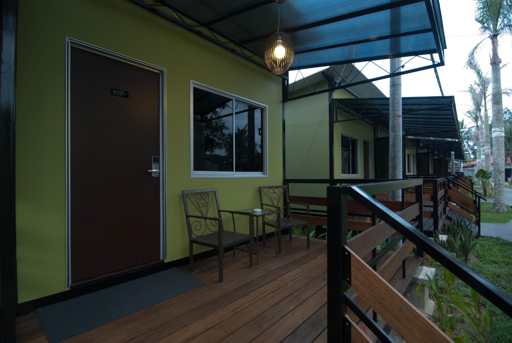 โรงแรมคาซาฟินาไฟน์โฮเมส ปันไตเจอนัง ภายนอก รูปภาพ